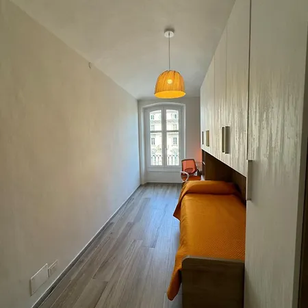 Love Castle View Luxury Suite דירה